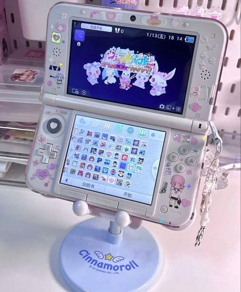 Nintendo 3ds Accessories, Cool Things To Buy Aesthetic, Switch Decoration Nintendo, Pink 3ds Aesthetic, Pink Nintendo 3ds Xl, Cute Games Nintendo, Random Items Aesthetic, Cute Tech Aesthetic, Modded Nintendo 3ds