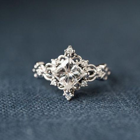 Michellia Fine Jewelry on Instagram: "Elsa meets Ether - absolutely a new favorite pairing! ✨💎✨ . . . . . #engagementring #diamondengagementring #labdiamond #labdiamondring #labdiamondengagementring #princesscutdiamond #princesscutengagementring" One Diamond Wedding Ring, Nature Inspired Engagement Ring, Vs1 Diamond, Cute Engagement Rings, Lab Diamond Engagement Ring, White Gold Diamond Engagement Ring, Art Deco Wedding Rings, Princess Cut Engagement Rings, Cluster Engagement Ring