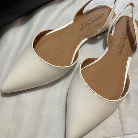 Brand New Christian Siriano White Slingback Flats White Slingback Flats, Plaid Flats, Pointy Flats, Womens Black Flats, Gold Ballet Flats, Creative Clothes, Slingback Flats, Brown Flats, Bow Flats