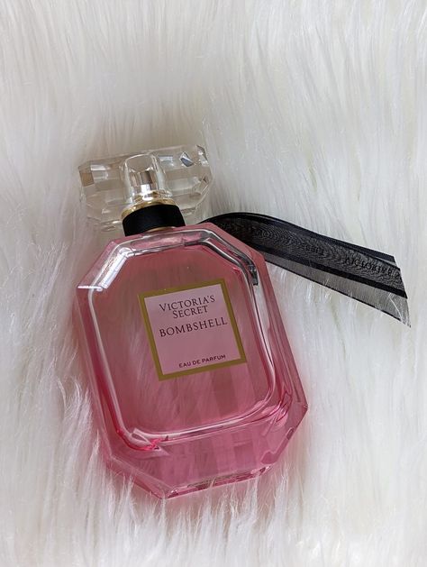 Bombshell Vs Perfume, Victoria Secret Bombshell Perfume Aesthetic, Vs Bombshell Perfume, Victoria Secret Bombshell Perfume, Vs Perfume, Bombshell Perfume, Vs Bombshell, Perfume Notes, Parfum Victoria's Secret