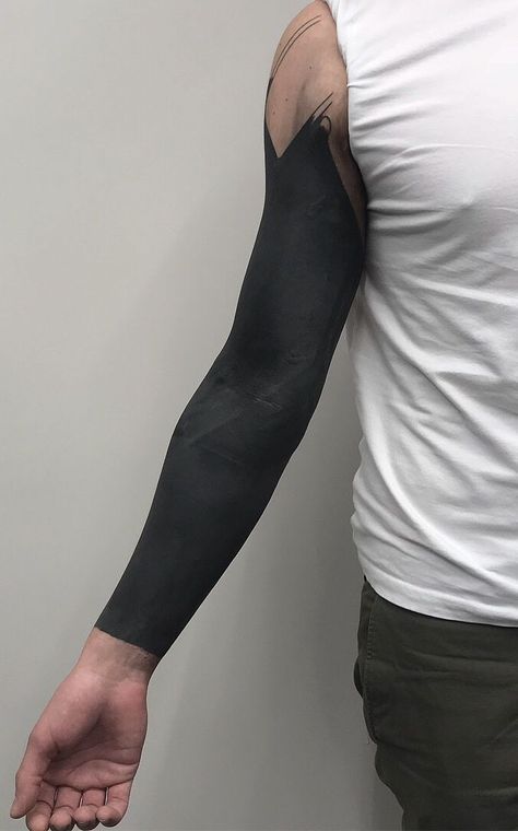 cool blackout tattoo ideas for men © tattoo artist Sarb 💗💗💗💗💗 Full Black Sleeve Tattoo, Black Sleeve Tattoo, Tattoo Healing, Sleeve Tattoo, Arm Tattoo, All Black, Healing, Tattoos, Black