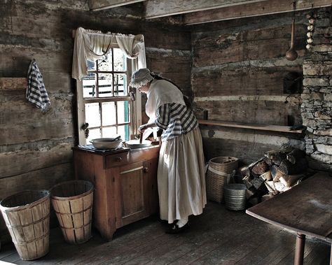 Old cabin kitchen | ektelonn | Flickr Old Cabin Kitchen, Cabin Kitchens Ideas, Log Cabin Kitchen Ideas, Cabin Kitchen Ideas, Kitchens Green, Medieval Core, Medieval Interior, Log Cabin Kitchens, Log Cabin Kitchen