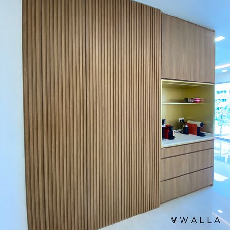 Can you spot the 3 cabinet doors in this picture? 🚪 Fluted panels hide doors from sight, keeping clutter away from sight! Fluted Panel Series: 176 Fluted Panel Color: FPW-2003 💬 DM us to obtain our wall coverings catalog #featurewall #accentwall #concealeddoor #cabinetdoor #flutedpanel #flutedpanels #wallpanels #interiorsg #interiordesignsg #renovationsg #homeanddecorsg #qanvast #singaporehomes #sgrenovation #HDB #BTO #sghome #singapore #wallcovering #wall #panels #wallpanel #wallcoverings Fluted Panel Cabinet, Hide Doors, Fluted Panel, Hidden Kitchen, Modern Reception, Entryway Mirror, Office Layout, Hidden Door, Slat Wall