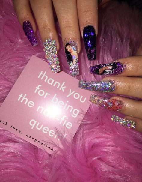 ♕PINTEREST:KIANIA Selena Inspired Nails, Selena Nails Quintanilla, Selena Quintanilla Nails, Selena Nails, Nail Dip Colors, Bougie Nails, Selena Party, Coffen Nails, Dip Colors