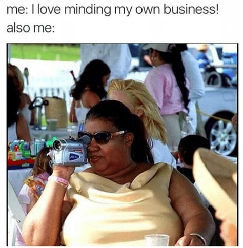 17 "Me, Also Me" Memes That Are Uncomfortably Relatable Growing Up With Siblings, Beauty Mistakes, Minding My Own Business, Working In Retail, Aretha Franklin, Reaction Pics, Memes Kpop, What’s Going On, The Villain