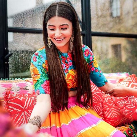 #AnushkaSharma'S #Mehendi Outfit Mehendi Dress, Mehandi Outfits, Virat Kohli And Anushka, Mehndi Outfit, Virat And Anushka, Mehendi Outfit, Mehndi Dress, Mehendi Outfits, Mehndi Ceremony