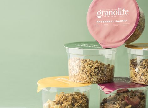 Granolife on Packaging of the World - Creative Package Design Gallery Yoghurt Packaging, Granola Brands, Crispy Granola, Natural Breakfast, Breakfast In A Jar, Packaging Snack, Creative Magazine, Bottle Design Packaging, Cake Packaging