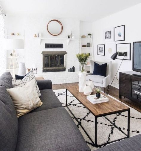 Awesome 20+ Stunning Small Living Room Design For Small Space White And Gray Living Room, Living Room Hardwood Floors, Gray Living Room, Grey Couch, Trendy Living Rooms, Family Room Design, Living Room Decor Apartment, Living Room Grey, Apartment Living Room