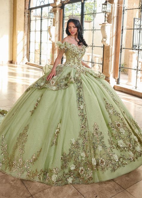 Light Green And Gold Quinceanera Dresses, Off The Shoulder Corset Dress, Dama Dresses Quinceanera, 1500 Dresses, Quinceanera Gowns, Quinceañera Ideas, Dama Dresses, Military Ball Dresses, Champagne Dress