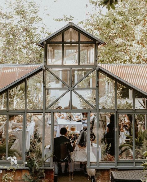 Magical micro wedding venues across the United States! We're exploring the coolest ones now on Green Wedding Shoes. Green House Wedding Ceremony, Tiny Wedding Venues, Micro Wedding Venues, Backyard Micro Wedding, Greenhouse Venue, Shed Wedding, Glass House Wedding, Minimalistic Decor, Wythe Hotel