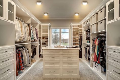 Decoration Dressing, Master Closet Design, Closet Island, Dream Closet Design, Closet Design Layout, Walk In Closet Design, Beautiful Closets, Closet Renovation, Led Recessed Lighting