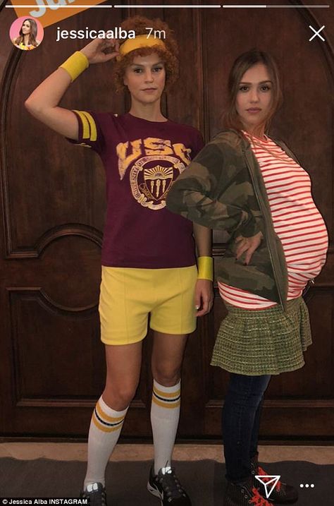 Juno Halloween Costume, Juno Costume, Costumes 2023, Funny Couple Costumes, Halloween Parejas, Top Halloween Costumes, Best Celebrity Halloween Costumes, Celebrity Costumes, Celebrity Halloween