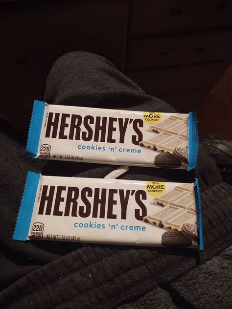 Chocolate Hersheys Blanco, Chocolate Blanco Hershey, Hersheys White Chocolate, Hershey White Chocolate, Chocolate Hershey, Hershey Cookies, Hershey's Chocolate, Packaged Snacks, Catering Ideas Food