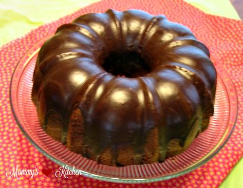 Pound Cake Glaze Recipe, Pound Cake Icing, Glazed Icing Recipe, Bundt Cake Glaze, Chocolate Icing Recipes, Pound Cake Glaze, Almond Pound Cakes, Glaze For Cake, Chocolate Bundt