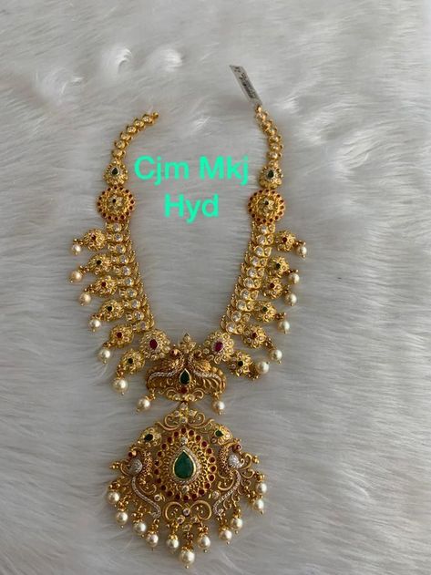 Long Chain Set Gold, Short Jewellery Designs, Gold Mini Choker Designs, Mini Long Chains Gold, Short And Long Haram Set Gold, New Model Long Harams, Naklesh Design Gold, Mini Haaram Designs In Gold, Haram And Necklace Set Gold