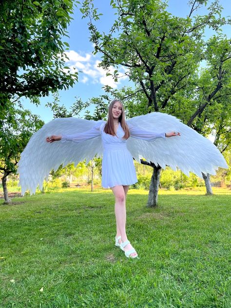 White Artistic Performance Angel Wings Flexible and Movable - Etsy Halloween Costumes Angel, Angel Costumes, Halloween Wings, Cosplay Wedding, Angel Wings Costume, Costume Wings, White Angel Wings, Angel Costume, Handmade Angels