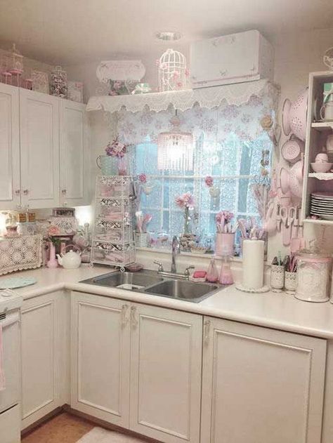 Commode Shabby Chic, Chic Chalet, Pink Decorations, Shabby Chic Decorating, Cocina Shabby Chic, Muebles Shabby Chic, Chic Kitchen Decor, Chic Bedrooms, Shabby Chic Kitchen Decor