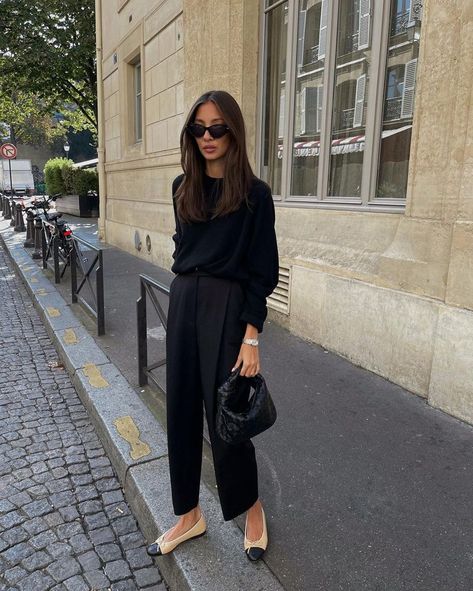 Parisian Outfits, Wineries Outfit, Black Pants Outfit, Chique Outfit, Modest Clothes, Look Formal, Paris Outfits, Mode Casual, Modieuze Outfits