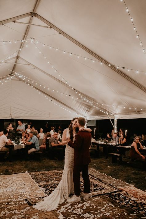 Wedding Rugs Reception, Backyard Wedding Mood Board, Outdoor Diy Wedding Reception, Boho Wedding Dance Floor Ideas, Backyard Wedding Dance Floor Ideas, Backyard Wedding Bonfire, Boho Country Backyard Wedding, Backyard Wedding Entrance Ideas, Boho Fall Backyard Wedding