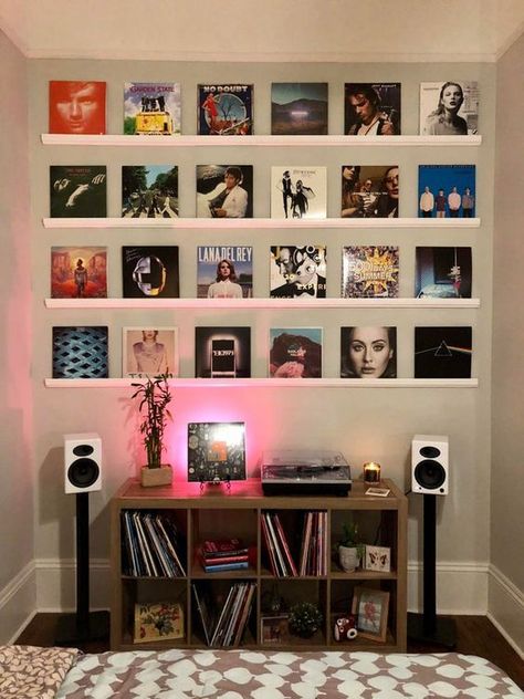 Vinyl Record Room, Music Themed Rooms, Home Music Rooms, Vinyl Room, Record Room, Audio Room, Dekorasi Kamar Tidur, Vinyl Decor, Wall Vinyl Decor