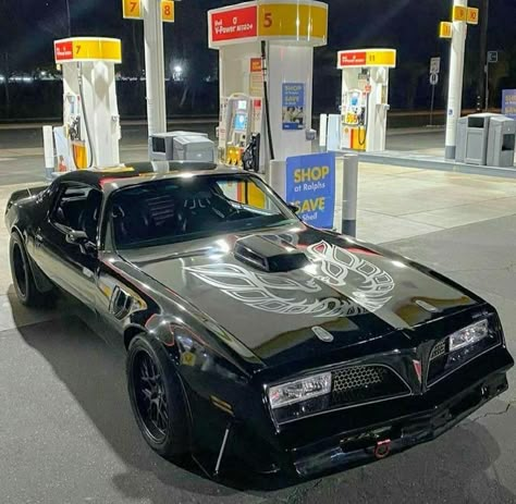 Trans Am Gta, Trans Am Firebird, Old Muscle Cars, Pontiac Trans Am, New Retro Wave, Pontiac Firebird Trans Am, Pontiac Cars, Firebird Trans Am, Dream Vehicles