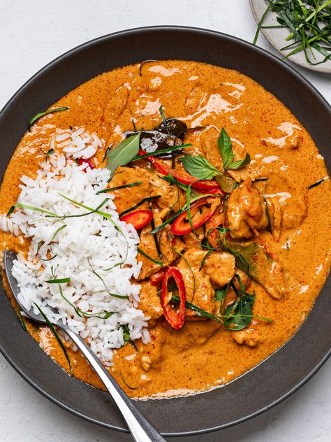 Panang Chicken Curry Panang Chicken, Panang Curry Recipe, Panang Curry, Mapo Tofu, Thai Chicken, Indian Curry, Curry Chicken Recipes, Chicken Curry, Asian Dishes