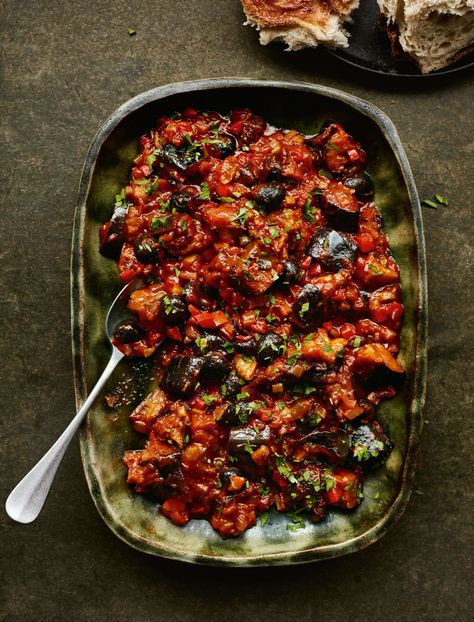 Vegan Traybake, Aubergine Bake, Meliz Cooks, Aubergine Stew, Vegetable Board, Caponata Recipe, Roasted Aubergine, Aubergine Recipe, Mary Berry Recipe