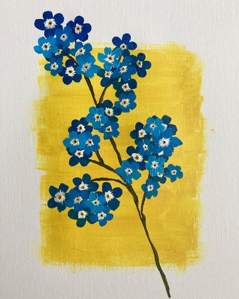 Easy Forget Me Not Painting, Acrylic Forget Me Not, Tiny Flower Painting Acrylic, Yellow Flower Painting Easy, Easy Small Acrylic Painting Ideas, Mini Flowers Painting, Forget Me Nots Painting, Small Flower Paintings Simple, Forget Me Not Painting Acrylic