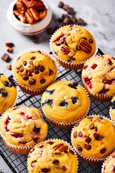 Healthy Muffins Low Calorie, Healthy Low Calorie Banana Muffins, Low Cal Muffin Recipes, Low Calorie Cupcake Recipes, Low Calorie Muffins Healthy, Low Calorie Party Food, Healthy Muffin Recipes Low Calories, Healthy Cupcake Recipes Low Calories, Low Calorie Muffin Recipes