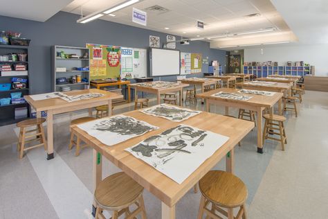 Art Room Table, Art Room Design, Second Grade Art, Library Organization, Ceiling Grid, Book Binding Diy, Dream Library, Public High School, Creative Classroom