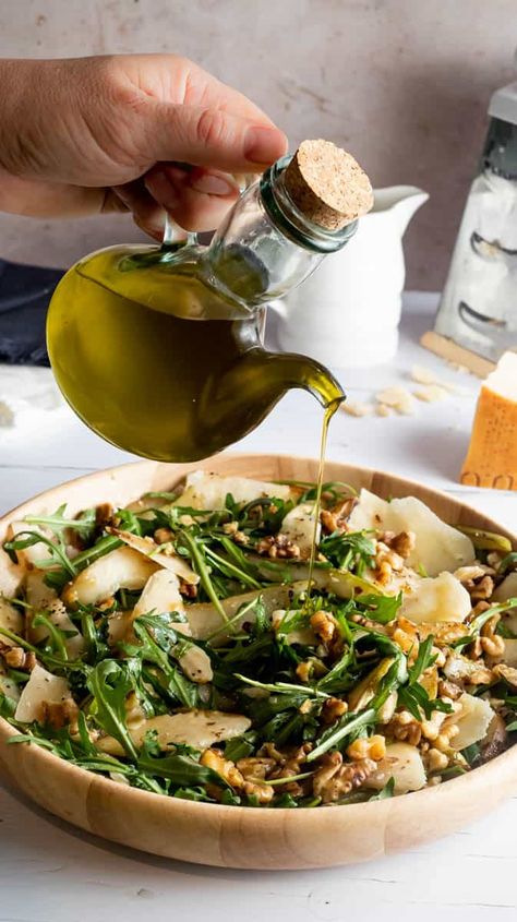 Pear and Rocket Salad With Parmesan and Walnuts - This Little Home Pear And Parmesan Salad, Pear Rocket Salad, Pear And Walnut Salad, Rocket Recipes, Pear Walnut Salad, Honey Salad Dressing, Pear Salad Recipes, Italian Salad Recipes, Parmesan Salad