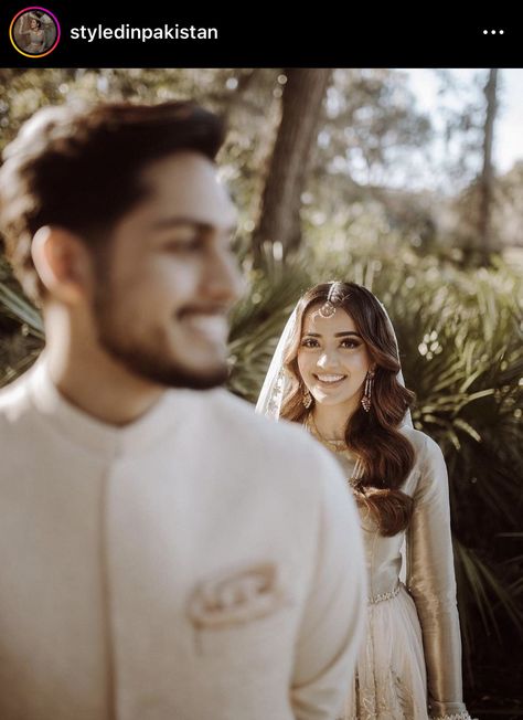 Couple Poses For Engagement Photography, Poses For Engagement Bride, Engment Pose Bride, Engagement Shoot Ideas Indian, Couple Engagement Pictures Indian, Fort Pre Wedding Shoot, Couple Engagement Photography Poses, Indian Wedding Pictures Poses, Poses For Pictures Instagram Couple