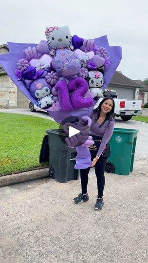 17M views · 231K reactions | No hay una edad específica para recibir un Giant Balloon Bouquet 💐☺️💜 | Artcomplementosballoons | The Mondays · Look Huge Balloon Bouquet, Large Balloon Bouquet, Big Birthday Gift Ideas, Giant Balloon Bouquet, How To Make A Balloon Bouquet, Ballons Bouquet Ideas, Balloon Bouquet Ideas Birthday, Giant Balloon Decor, Rose Balloon Bouquet