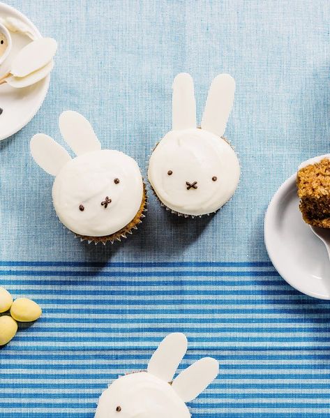 Miffy Cupcakes, Cute Muffins, Rabbit Cupcakes, Crispy Halloumi, Cupcake Bunny, Miffy Party, Miffy Cake, Petal Cupcakes, Carrot Cupcake Recipe