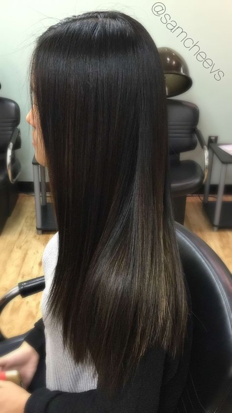 Light subtle honey butter highlights for black hair dark brown hair ethnic Asian Indian Spanish Hispanic hair types Hair Black Balayage, Balayage Indian, Espresso Hair Color, Hispanic Hair, Black Balayage, Highlights For Dark Brown Hair, Black Hair Balayage, Straight Black Hair, Colourful Hair