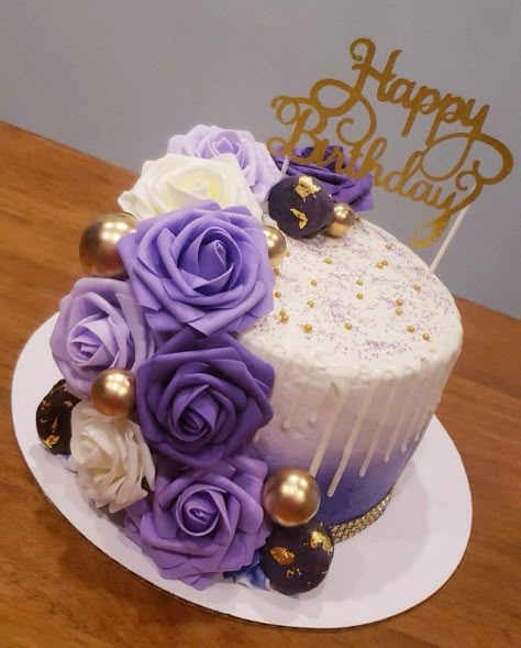 Purple 70th Birthday Cake, Pink And Purple Birthday Cake For Women, Purple 40th Birthday Ideas, Purple 40th Birthday Cake, Purple 50th Birthday Cake, Purple Cake Designs Birthday Women, 40th Birthday Ideas For Women Purple, Purple Cake Ideas Birthday Beautiful, Purple 50th Birthday Ideas For Women