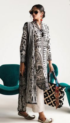 #BEAUTY ,#REALATIONSHIPS #Fashion #Outfits #Summer Outfits #Animals Simple Kurta Designs, Pakistani Fashion Casual, Kurti Designs Latest, Sana Safinaz, Casual Indian Fashion, Pakistani Dresses Casual, Salwar Kamiz, Simple Pakistani Dresses, Designer Dresses Casual