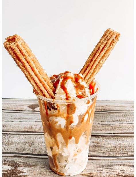 Churro Sundae, Disneyland Churros, Churro Dessert, Churro Ice Cream, Sundae Recipes, Cookie Dough Ice Cream, Yummy Alcoholic Drinks, Buy Cookies, Butter Cookies Recipe