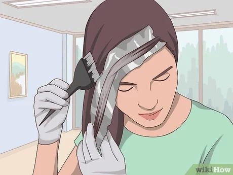 3 Ways to Put Streaks in Your Hair at Home - wikiHow Ways To Dye Your Hair, Highlight Your Own Hair, Hair Dye Techniques, Diy Highlights Hair, Violet Highlights, Hair Color Placement, Hair Light Brown, Peekaboo Hair Colors, How To Dye Hair At Home