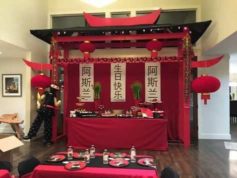 Buffet backdrop Samurai Party Ideas, Chinese Theme Party Decorations Ideas, Chinese Birthday Party Ideas, Birthday Fun Ideas, Japanese Party Decorations, Chinese Party Decorations, Chinese Theme Parties, Japanese Theme Parties, Asian Party Themes