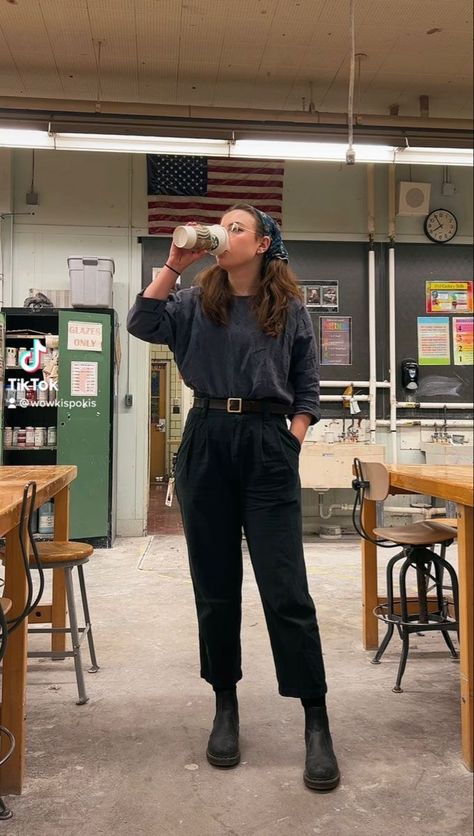 Teacher Outfits Doc Martens, Docs Business Casual, Dress Pants And Doc Martens, Black Pants Doc Martens Outfit, Doc Martens Outfit Business Casual, Docs Work Outfit, Business Casual Lesbian Work Outfits, Cute Lab Safe Outfits, Doc Marten Office Outfit