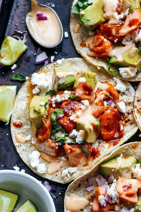 Air Fryer Slmon Tacos with Honey Garlic Glaze - #salmon #tacos #recipe #eatwell101 - Make these airy fryer salmon tacos for an easy and festive weeknight dinner! - #recipe by #eatwell101® Air Fryer Salmon Tacos Recipe, Salmon Tacos Air Fryer, Air Fryer Salmon Tacos, Salmon Tacos Recipe Easy, Smoked Salmon Tacos, Citrus Tacos, Air Fryer Tacos, Creamy Cilantro Lime Sauce, Air Fryer Salmon Recipes