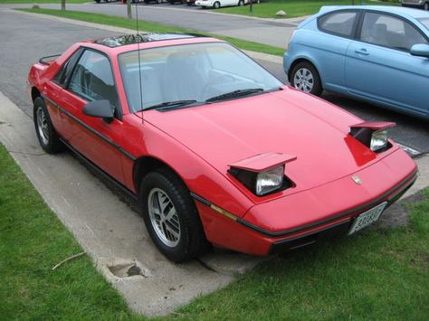 Famous for Catching Fire: Pontiac Fiero Fiero Gt, Pontiac Fiero Gt, Ford Pinto, Pontiac Fiero, Pontiac Cars, Nissan 240sx, Speed Racer, Big Three, Gas Mileage