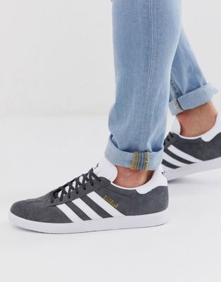 adidas Originals Gazelle trainers in dark grey | ASOS Grey Outfit Men, Adidas Gazelle Grey, Sweat Adidas, Nike Air Max Jordan, Grey Man, Adidas Shoes Originals, Adidas Originals Gazelle, Basket Noir, Fresh Sneakers