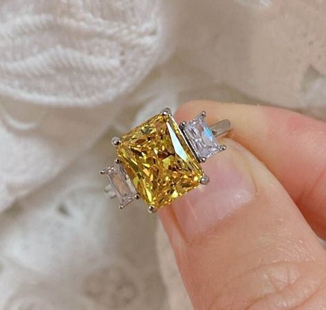 Wedding Rings With Citrine, Citrine Crystal Ring, Engagement Rings Citrine, Citrine Engagement Rings, Citrine Wedding Ring, Tomorrow Quotes, Yellow Topaz Ring, Yellow Gemstone Ring, Citrine Engagement Ring