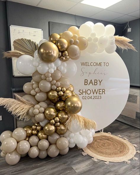 Gold Balloons Decorations, White Balloon Garland, Balloons For Wedding, 21 Bday, Photo Backdrop Christmas, 18th Birthday Decorations, Birthday Party Theme Decorations, Garland Arch, Birthday Mom