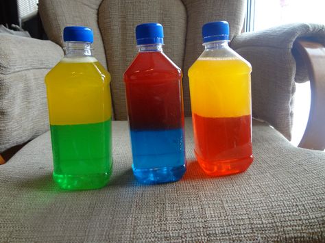 A fun toddler activity that mixes play, art, and science. Make colour mixing bottles! Really easy to make and tons of fun @ Excite and Explore. Color Mixing Science Experiment, Mixing Primary Colors For Preschool, Colour Mixing Activities Preschool, Color Mixing Activities Preschool, Colours Eyfs, Colour Mixing Eyfs, Colour Mixing Activities, Color Mixing Activities, Unschooling Ideas