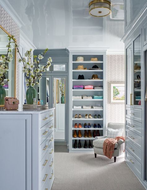 Dream Walk In Closet, Walk In Closet Inspiration, Dream Closets, Elegant Table Settings, Refresh Your Home, Closet Inspiration, Interiors Design, Master Closet, Historic Home