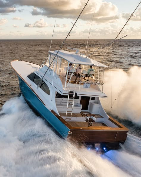 Sports Fishing Boats, Luxury Fishing Boat, Sportfishing Yachts, Fishing Boat Names, Viking Boats, Ocean Fishing Boats, Offshore Fishing Boats, Fisherman Boat, Big Boats