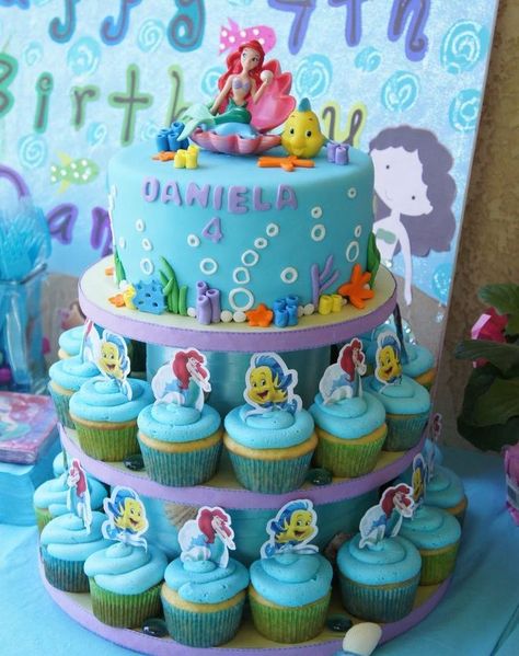 Cake Ariel, Sirenita Cake, Little Mermaid Birthday Cake, Mermaid Birthday Cake, 4de Verjaardag, Ariel Cake, Little Mermaid Party, Ariel Birthday Party, Mermaid Ideas